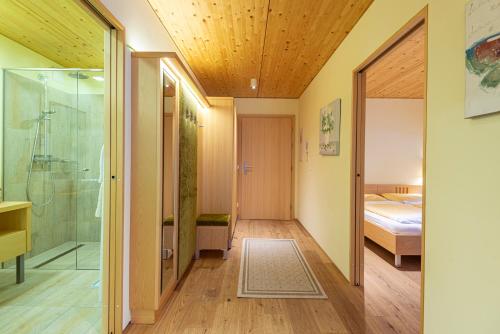 Koupelna v ubytování Haus Erika