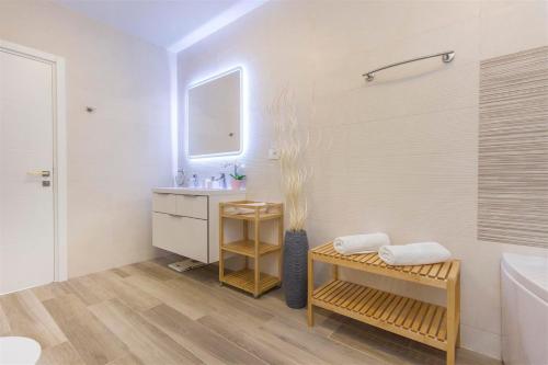 Koupelna v ubytování Villa Top of Murter, three bedroom apartment