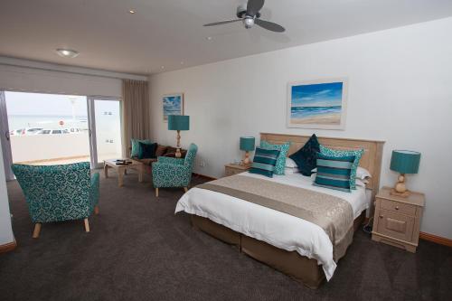 Arniston Spa Hotelにあるベッド
