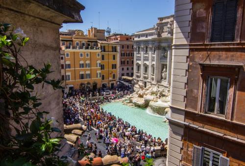 Huéspedes de Relais Fontana Di Trevi Hotel