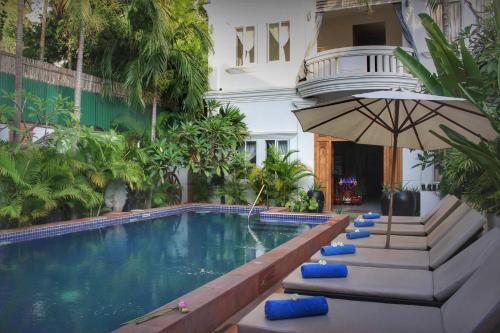 Bazén v ubytování Villa Um Theara, Siem Reap nebo v jeho okolí