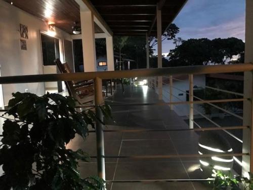 Villas Lambeau 3 Ocean View - 2BR 3 BAにあるバルコニーまたはテラス