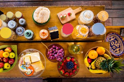 Eten bij of ergens in de buurt van de luxe tent

