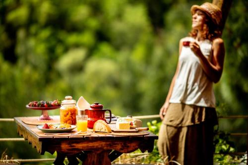 Eten bij of ergens in de buurt van de luxe tent

