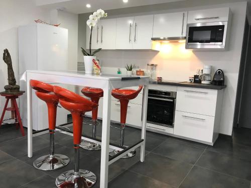 Kuchyň nebo kuchyňský kout v ubytování Appartement agréable et moderne - Rez de chaussée - Blainville Sur L'Eau