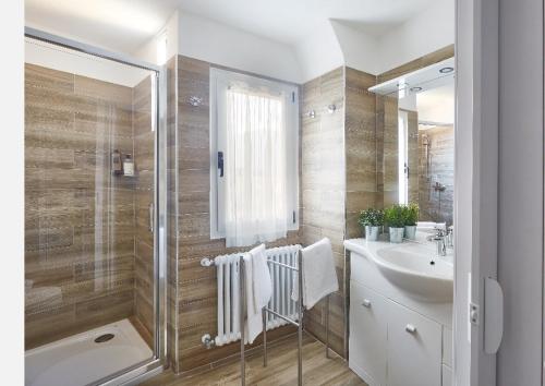 Beautiful bohemian apartment in center conditioned air photo 3