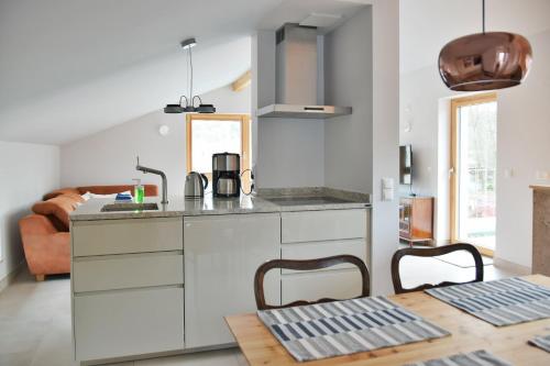 Kuchyň nebo kuchyňský kout v ubytování Ferienwohnung Sonne
