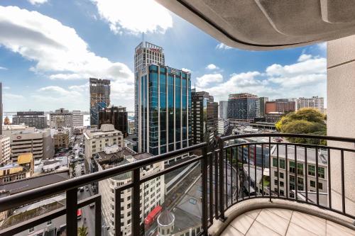 Balkón nebo terasa v ubytování Avani Metropolis Auckland Residences