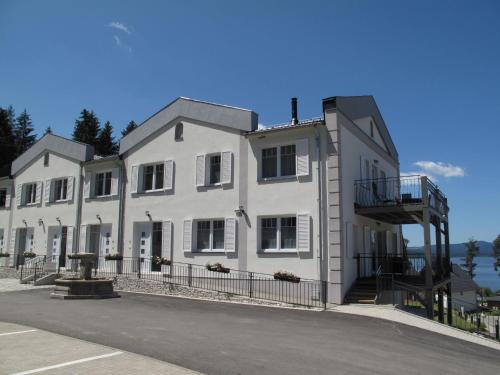 Studio Lakeside Village 2 by Interhome