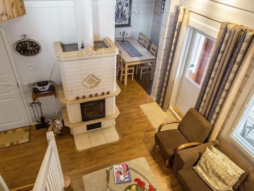 Køkken eller tekøkken på Holiday Home Lepolinna b by Interhome