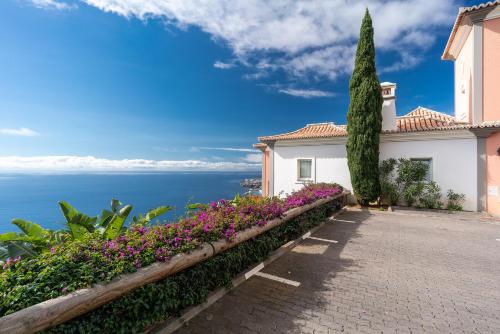 Luxury two bedroom Palheiro Village by Holiday Rental Madeira