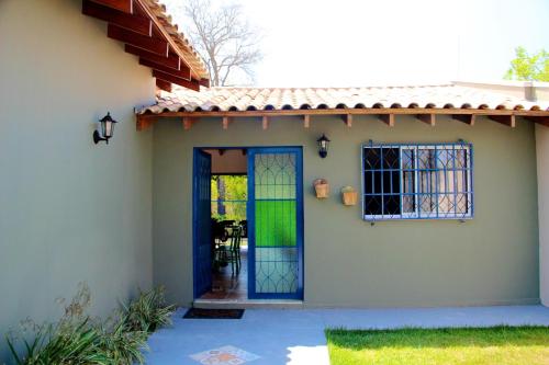 Gallery image of Casa para temporada com 3 suítes com ar condicionado in Bonito