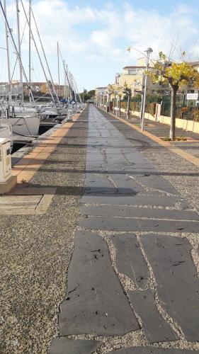 Η γειτονιά γύρω από ή μία γειτονιά κοντά σε αυτό το διαμέρισμα