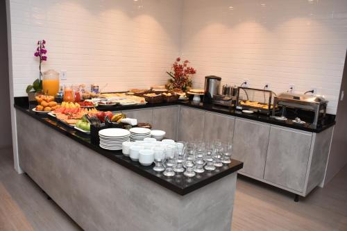 Makanan di atau berdekatan hotel