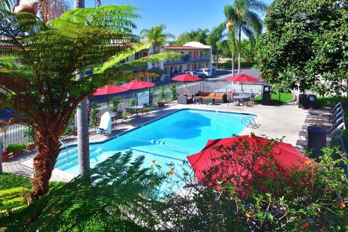 Lamplighter Inn & Suites at SDSU Image