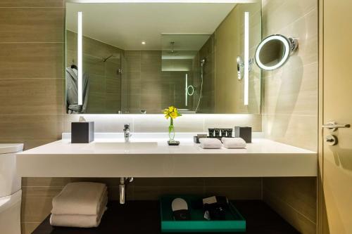 Koupelna v ubytování Hyatt Centric San Isidro Lima