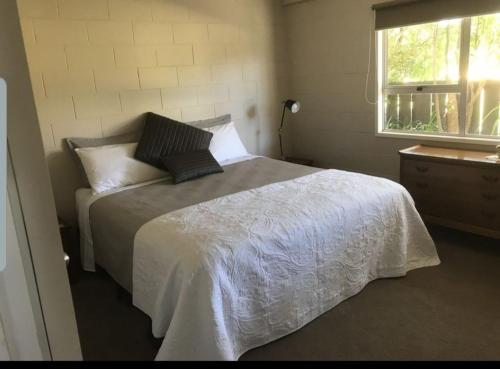 Ένα ή περισσότερα κρεβάτια σε δωμάτιο στο Waetford Road Lodge