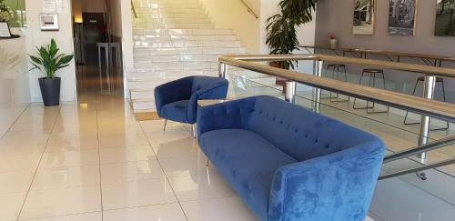 Un lugar para sentarse en The Grand Motel