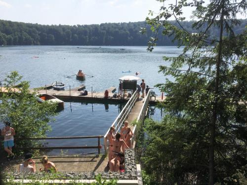 Blick auf einen Fluss in der Nähe der Ferienwohnung