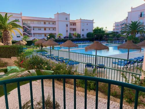 St. James Beach & Pool Apartment