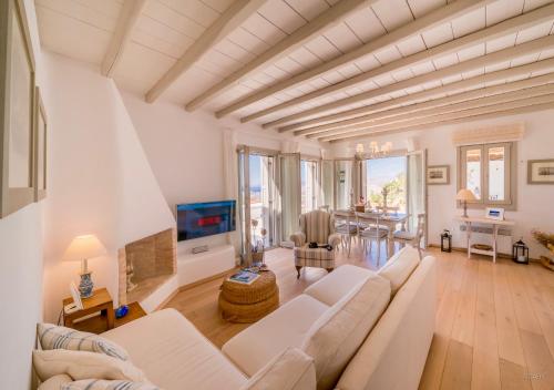 Starlight Villa by LLB Mykonos