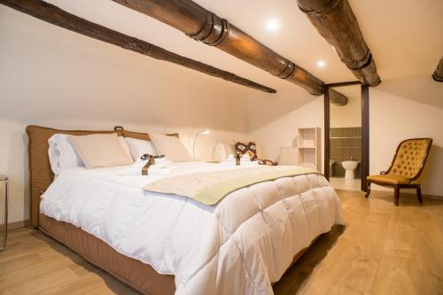 Posteľ alebo postele v izbe v ubytovaní Casa Napoletana - Spaccanapoli