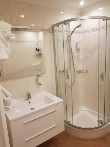 Koupelna v ubytování Romantik im Hotel Villa Röhl