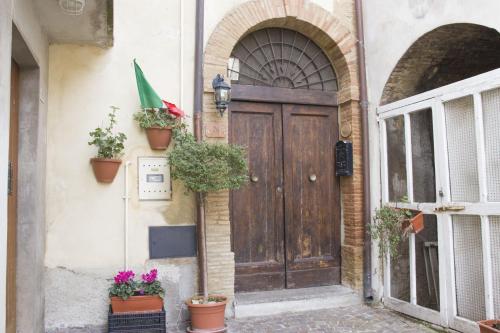 Eine Fassade oder ein Eingang zu Casa la Torre - YourPlace Abruzzo