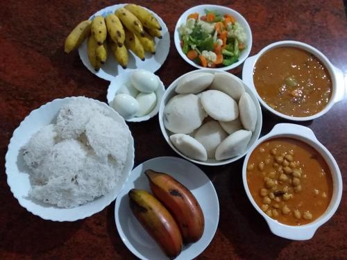 ホームステイの敷地内または近くでの食事または食べ物