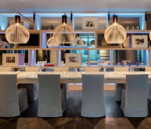 Фотография из галереи Radisson Collection Hotel, Royal Mile Edinburgh в Эдинбурге