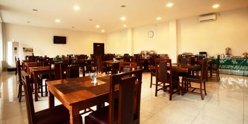Restaurace v ubytování Syariah Arini Hotel