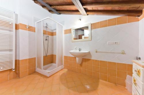 Bilik mandi di I Terzi Di Siena - Rooms Only
