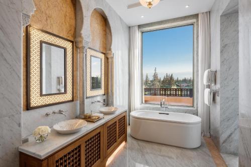 Koupelna v ubytování The Oberoi Marrakech