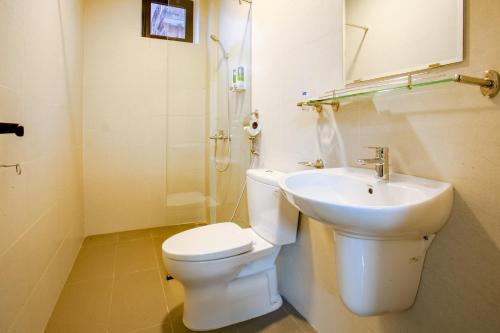 Gallery image of Hue Classic Hotel in Hue