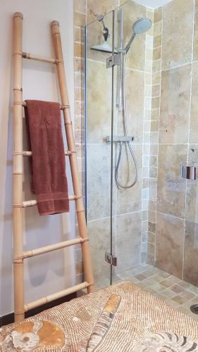Et badeværelse på Encantador apartamento en S'Agaró-Platja de Aro
