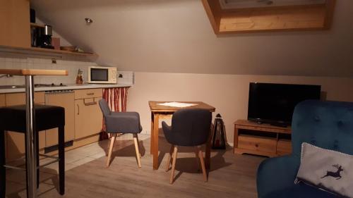 Kuchyň nebo kuchyňský kout v ubytování Gästehaus Pöppl
