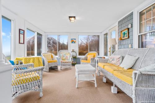 Andrews Point Ocean Home – Photos 3