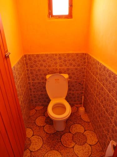 Un baño de Auberge Hostel Traditionnel