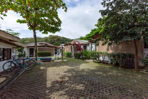 Gallery image of Maoritsio Garden Studios in Santa Teresa Beach