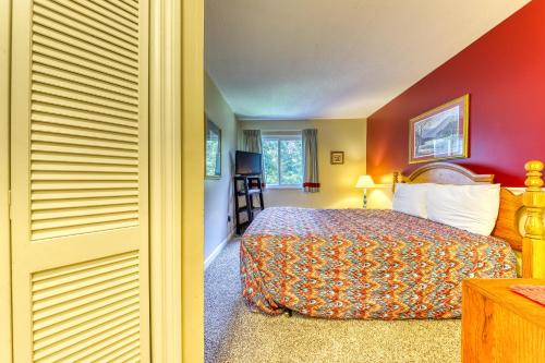 Letto o letti in una camera di Gatlinburg Summit Woods Condo