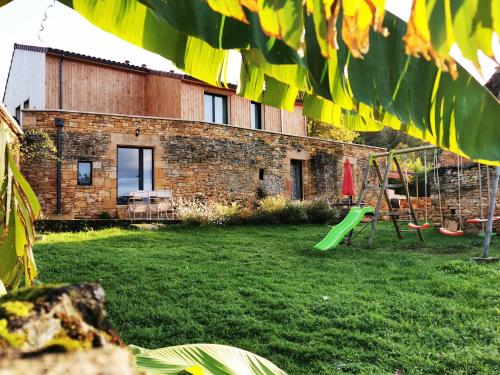 Zahrada ubytování Gîte Les Combes Montignac Lascaux