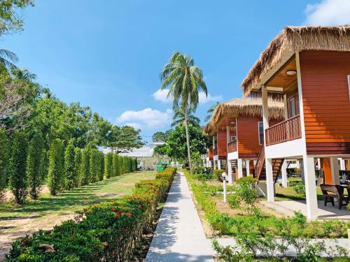 Zahrada ubytování Horizon Beach Resort Koh Jum