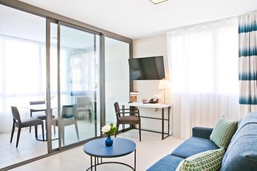 Televisyen dan/atau pusat hiburan di Residhome Marseille