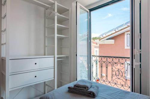 Beautiful Apartment with View of the Tagus River