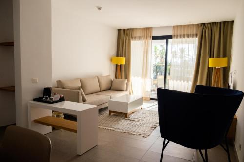 Area soggiorno di Les Orangers Garden Villas and Bungalows Ultra All inclusive