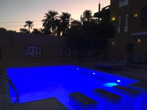Bazén v ubytování Jewel Howard Carter Hotel nebo v jeho okolí
