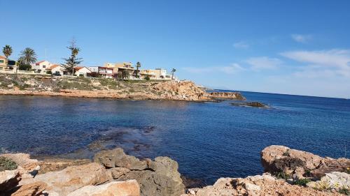 Sunny apartament near La Mata beach