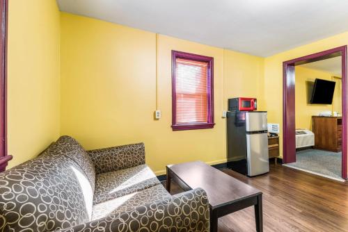 Cottage Inn - Grantville – Photos 3