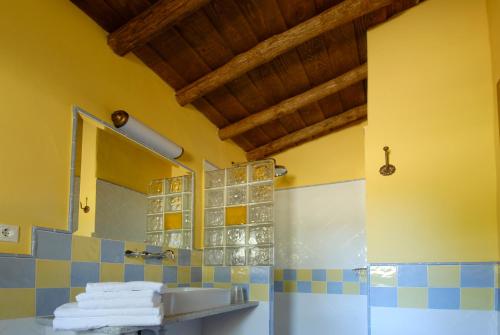 Ένα μπάνιο στο Finca Las Abubillas