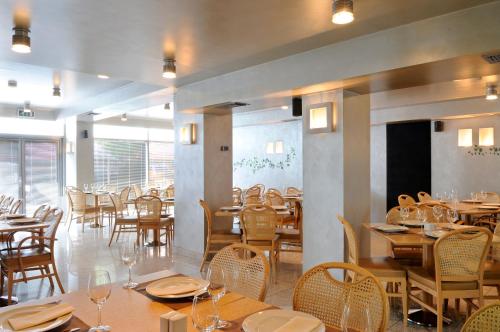 Restaurace v ubytování Maniatis Hotel